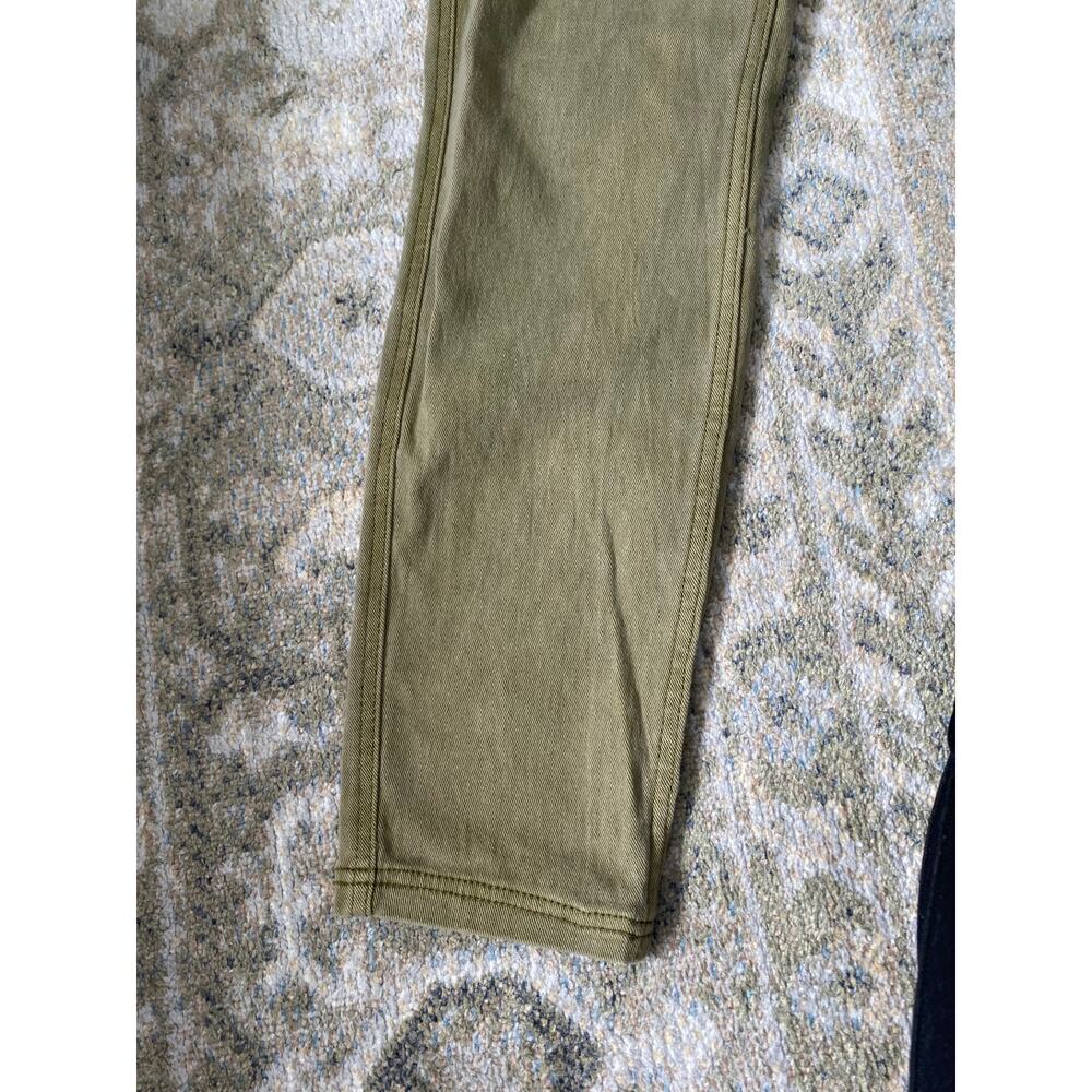 Martha Stewart Women's Mid-Rise Skinny Jeans, Sage Green, Olive, NWT Size 14 - Picture 2 of 9